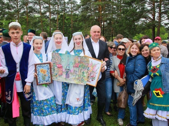 Глава Кузбасса поздравил жителей региона с Днём народного единства
