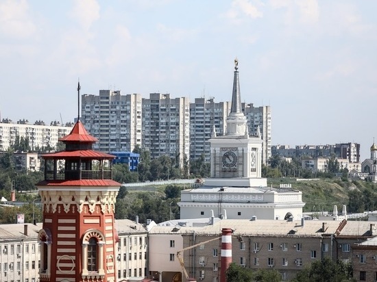 В Волгограде около детской больницы выбросили гроб