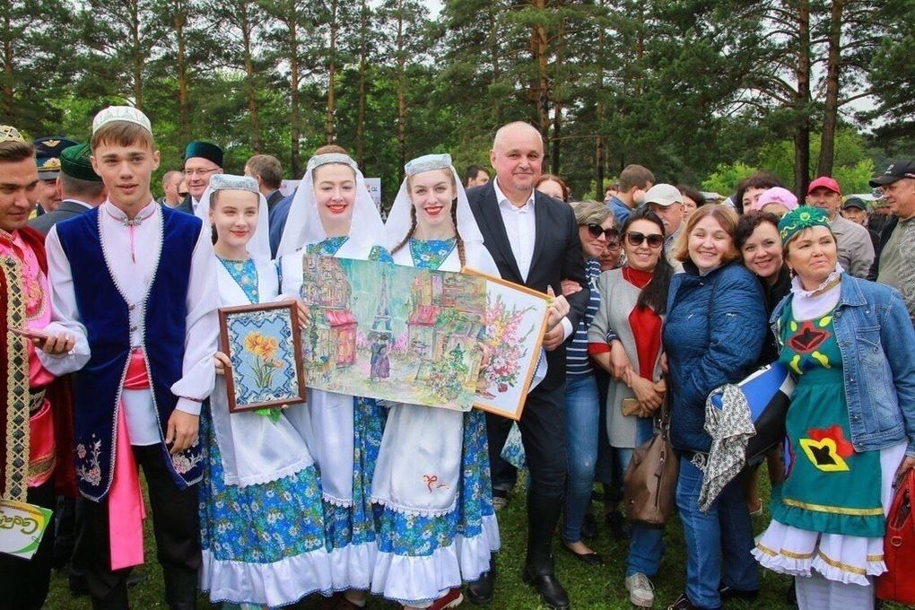 Жителей региона. Жители Кузбасса. Народы Кузбасса. Традиции народов Кузбасса. Кузбасс многонациональный.