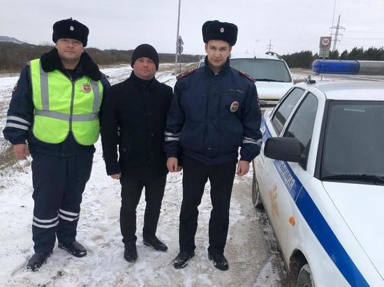 В Татарстане автоинспекторы помогли владельцу заглохшей машины