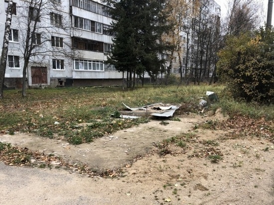 В Смоленске демонтировали еще пять незаконно установленных киосков