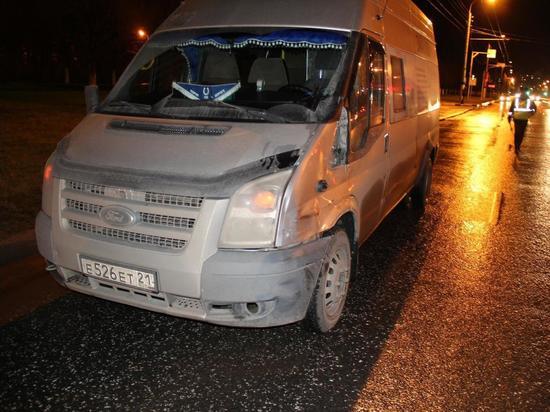 Водитель маршрутки насмерть сбил женщину на регулируемом переходе в Новочебоксарске