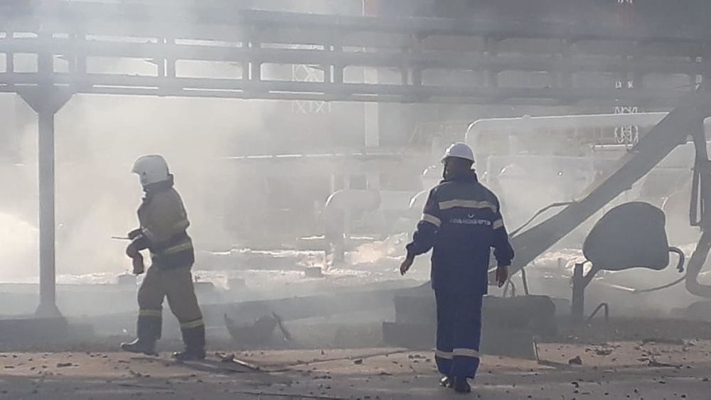 Пожар на нефтебазе в Новороссийске