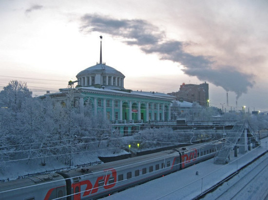 Мурманские поезда застряли в Ленобласти, но нагнали опоздание