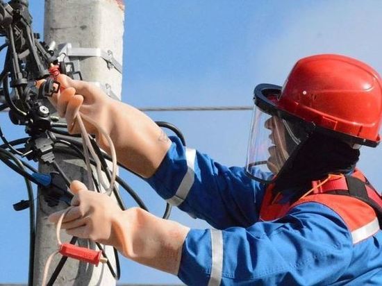 Кировэнерго ведет работы по восстановлению схем электроснабжения
