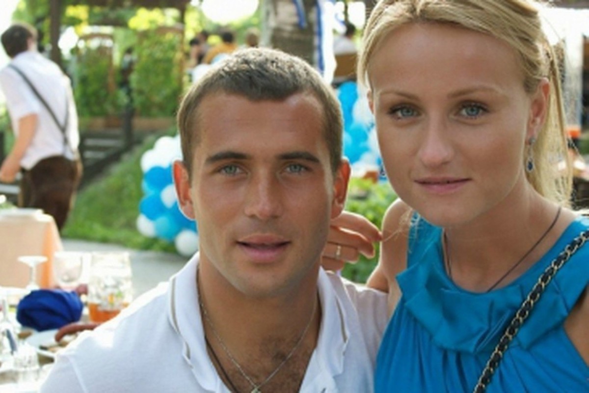 Александр Кержаков и Мария голова