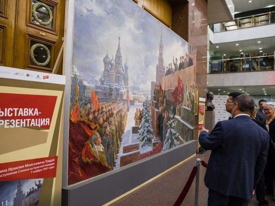 Москва забрала из Бурятии картину «Выступление Сталина»