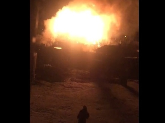 Частный дом сгорел в центре Читы, пострадавших нет
