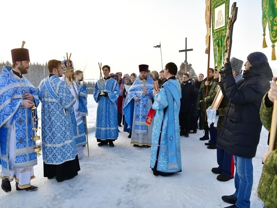 День иконы «Всех скорбящих радость» отметили в Салехарде
