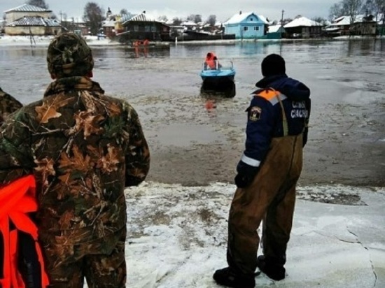 МЧС: в связи со сбросами воды в Костромских реках увеличилась скорость течения