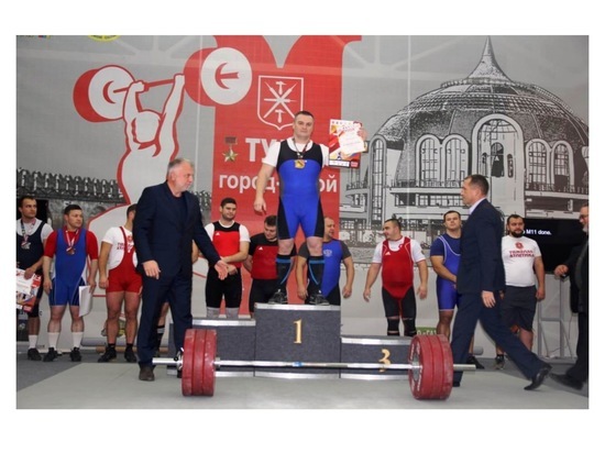 Серпухович занял первое место на турнире по тяжелой атлетике