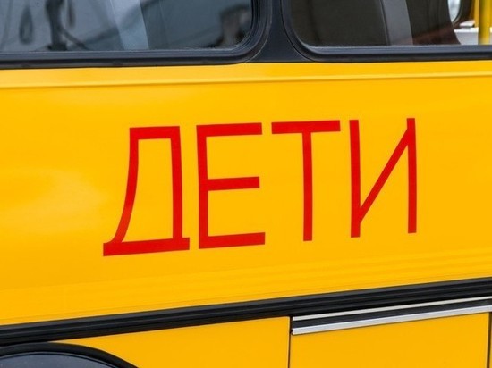В Ярославском районе детей в школу возит неисправный автобус