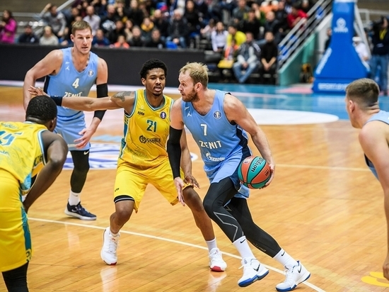 Питерские поклонники бас­кетбола имеют в нынешнем сезоне счастливую возможность увидеть на «Сибур Арене» не только сильнейшие российские клубы, но и весь цвет европейского бас­кетбола