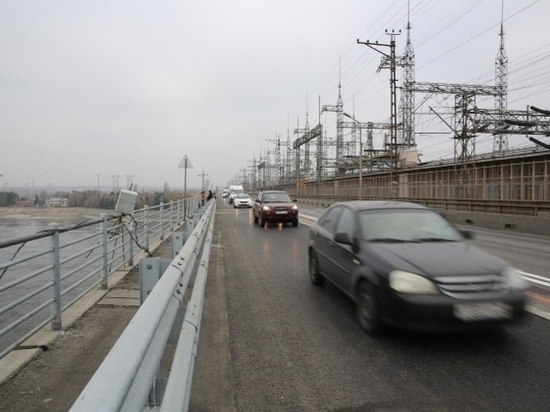 Через Волжскую ГЭС открыли движение для автотранспорта