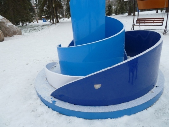 Вандалы испортили арт-объект в новом карельском парке за 30 миллионов рублей