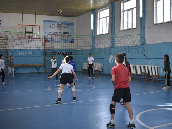 В Туве капитально отремонтировали 12 сельских школьных спортзалов