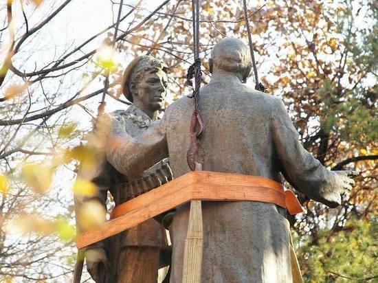 В Краснодаре установят скульптуру Ленину с матросом