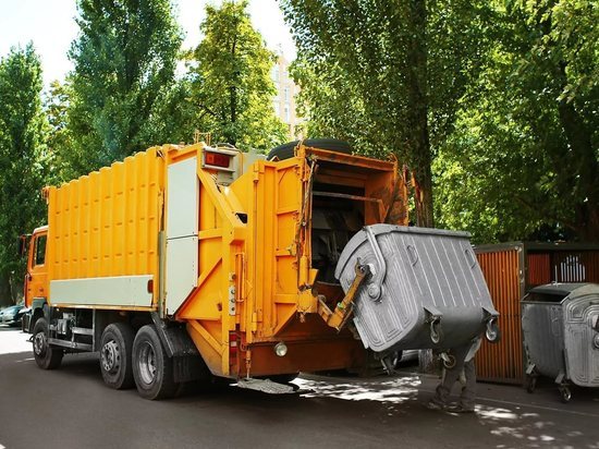 Регоператору «Олерон+» в Забайкалье не хватает 30 машин для вывоза мусора