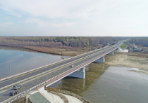 В Тальменском районе Алтайского края открыли движение по новому мосту через реку Чумыш