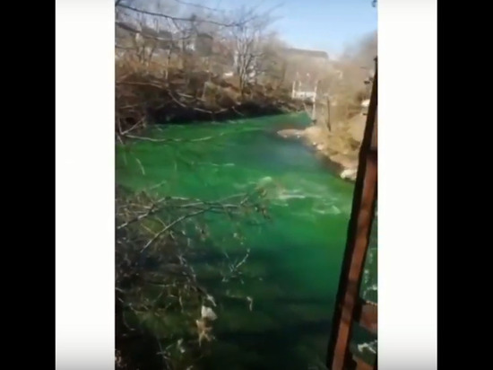 В Приморье появилась река изумрудного цвета