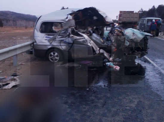 Фото с места автокатастрофы под Агинским появились в Сети