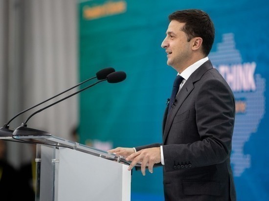 Зеленский надеется на окончание войны в Донбассе после нормандского саммита