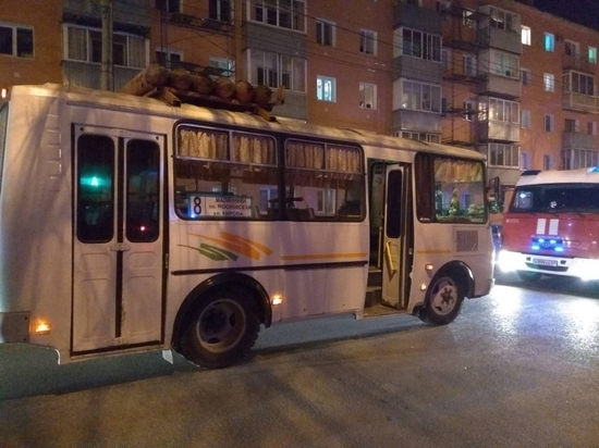 Автобус сбил маму с ребенком в Калуге