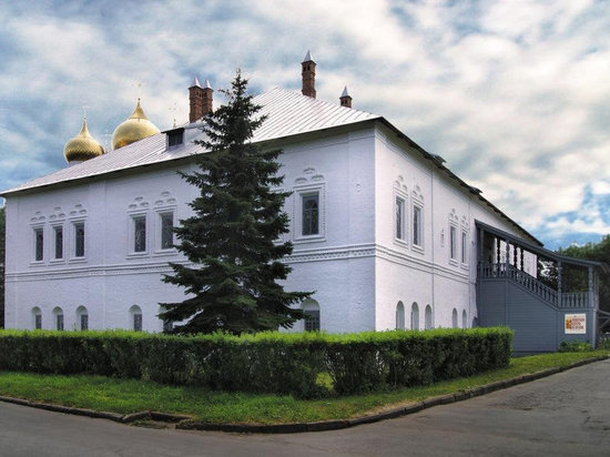 В Ярославском художественном музее отметили 42-летие экспозиции Митрополичьих палат