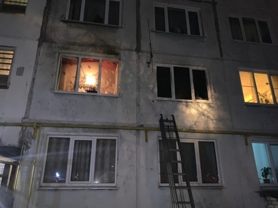 Несколько человек пострадали при пожаре в Узловой