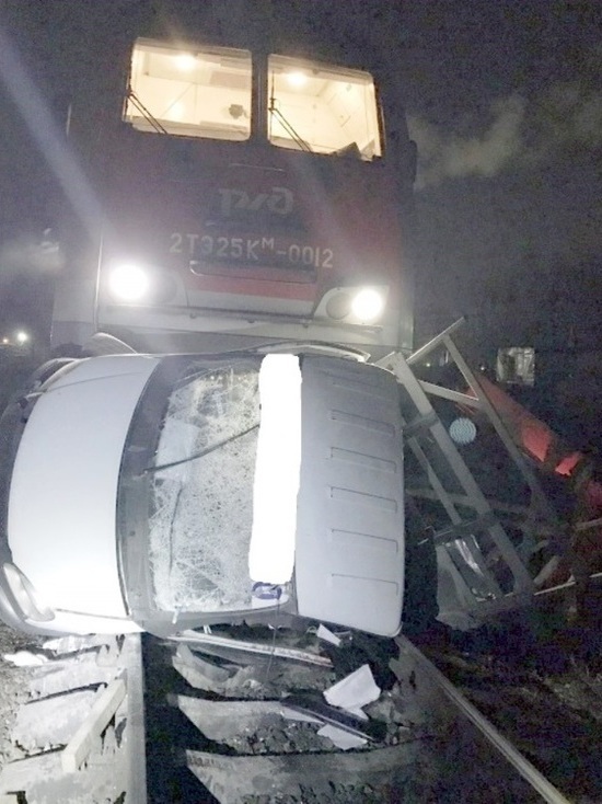 Попавший под дизель водитель Газели в Калуге выехал на красный