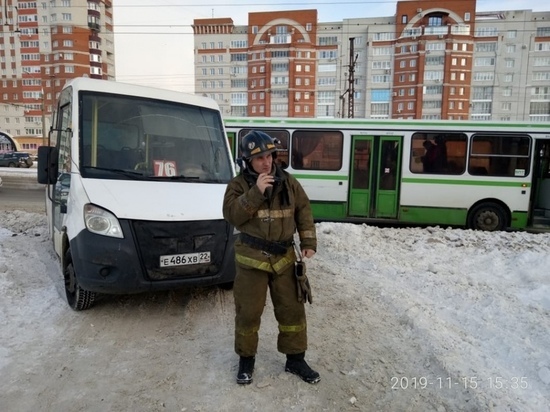 Жительница Барнаула пострадала в ДТП с маршруткой и автобусом