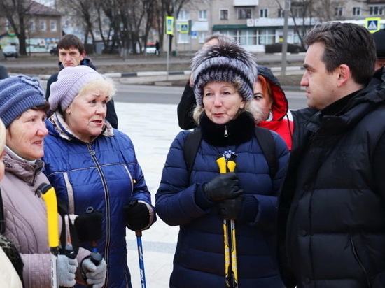 Губернатор Ивановской области проверил, как ведутся работы по благоустройству парка в Кинешме