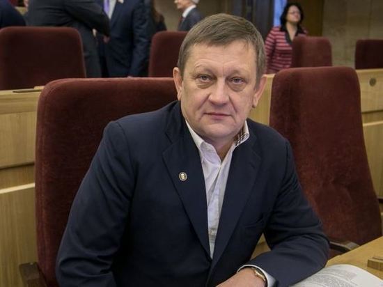 В Новосибирске академик Караськов и его супруга остаются под арестом