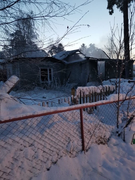Нежилой дом сгорел в Ноябрьске