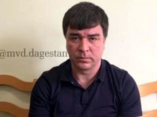 Аферист из Дагестана зарабатывал деньги обещая устроить людей в МВД