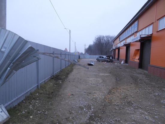  Тамбовской области "десятка" снесла забор