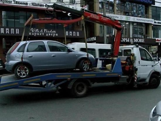 В Краснодаре обещают регулярные рейды по эвакуации неправильно припаркованных машин