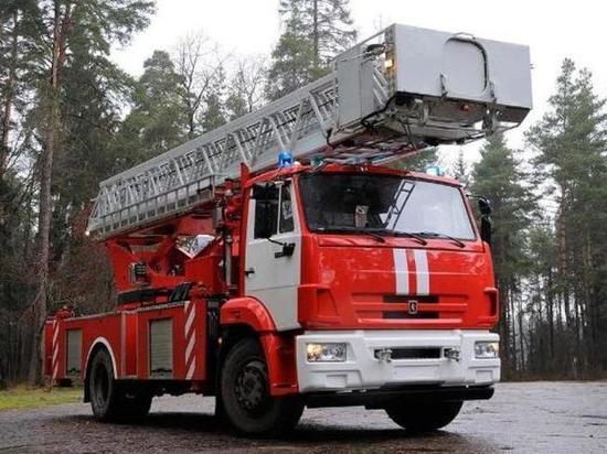 Пожарные в Тверской области не дали загореться квартире с маленьким ребенком