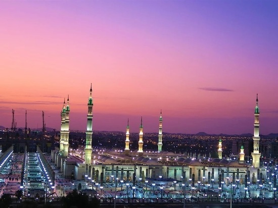 Паломникам из Чечни открыт прямой авиарейс Грозный-Медина