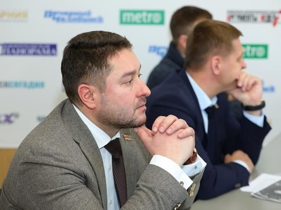 Челябинские эксперты обсудили курс на обновление «Единой России»