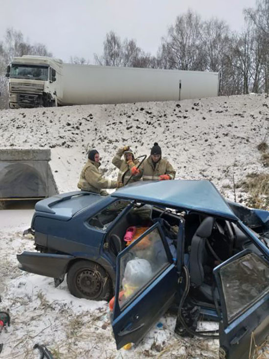 Страшная авария на трассе в Башкирии: один погибший, двое пострадавших