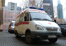 Пятилетний мальчик упал с 9-го этажа и выжил, приземлившись на козырек магазина на юго-востоке Москвы в понедельник днем