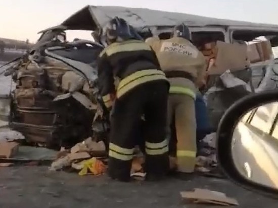 Водитель Toyota пострадал в тройном ДТП с участием фур в Забайкалье