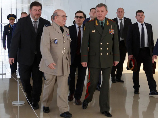 Военачальники РФ и НАТО обсудили в Баку предотвращение инцидентов