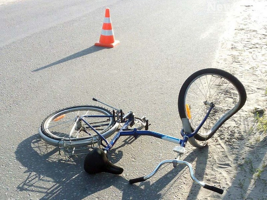 В Хакасии из-за невнимательности в ДТП пострадал пожилой велосипедист