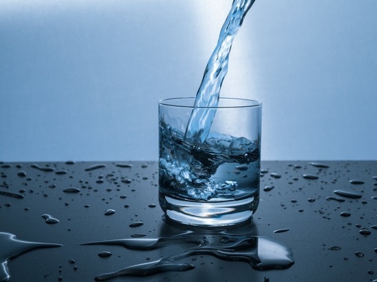 «Риск инфекций и онкологии»: питьевую воду в Емельяново признали опасной