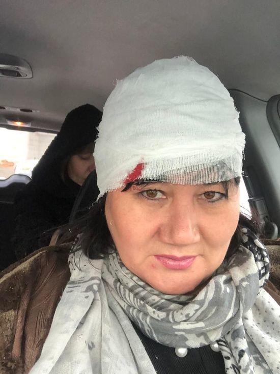 Депутат Народного Хурала Бурятии на скользкой плитке разбила в кровь голову