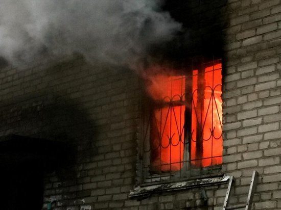 В пятиэтажке на улице Российской произошел пожар, погибли два человека