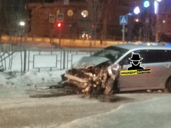 ДТП с четырьмя автомобилями произошло в Барнауле