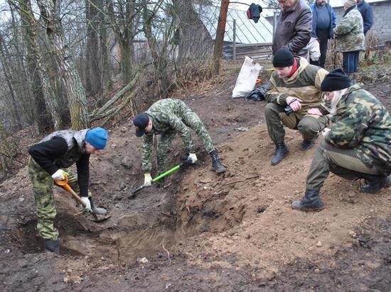 Под Алексином начались раскопки останков солдат ВОВ